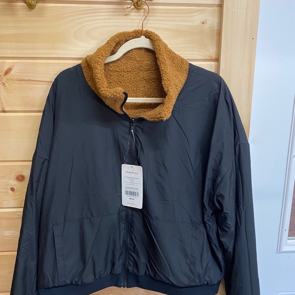 Fabletics Spencer Reversible Jacket - Picture 4 of 5